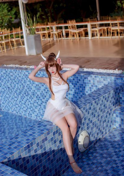《夜色暗涌时》电视免费看_1080P免费观看超清